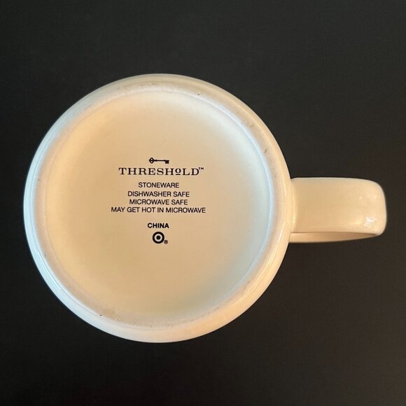 Threshold KING Cream-Colored Stoneware Mug with Metallic Gold Crown and Rim - Picture 6 of 8